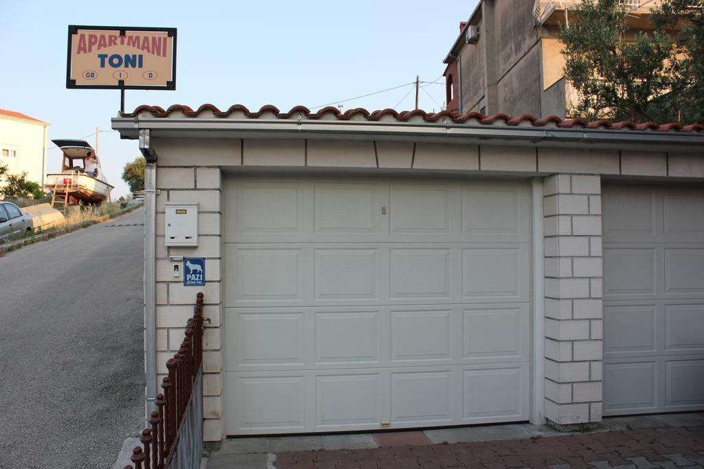 Toni Apartment *